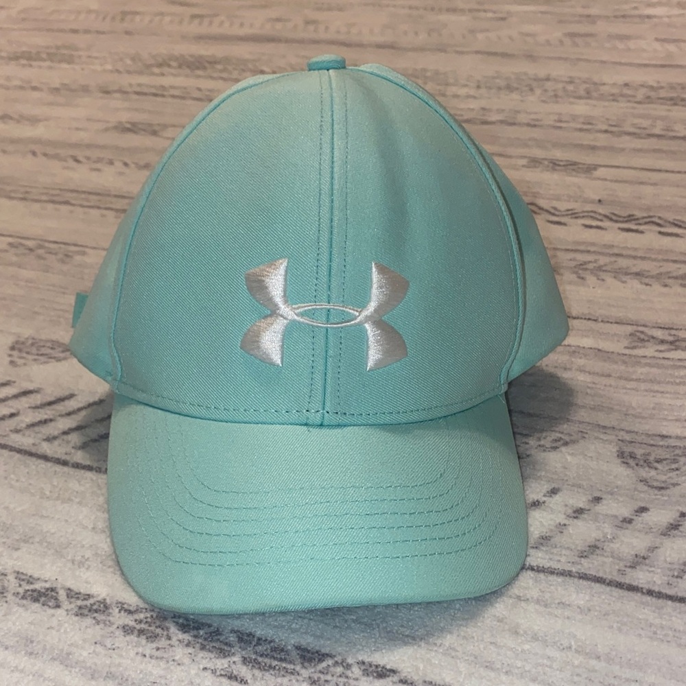 Under Armour Aqua Hat with Metallic Emblem